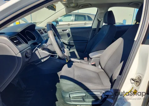 2015 Volkswagen Jetta Base z USA, uszkodzony, nr VIN 3VW2K7AJ0FM351691